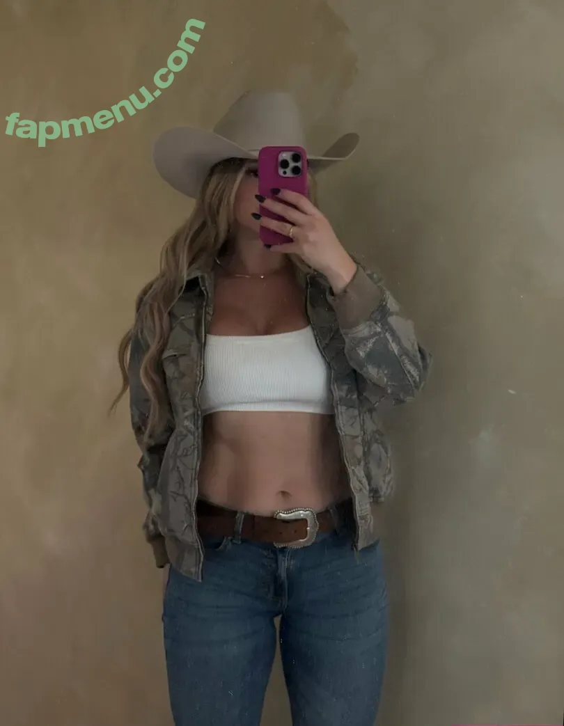 Midwestemma nude photo #0092 (Emma Claire / farmgirlemma)