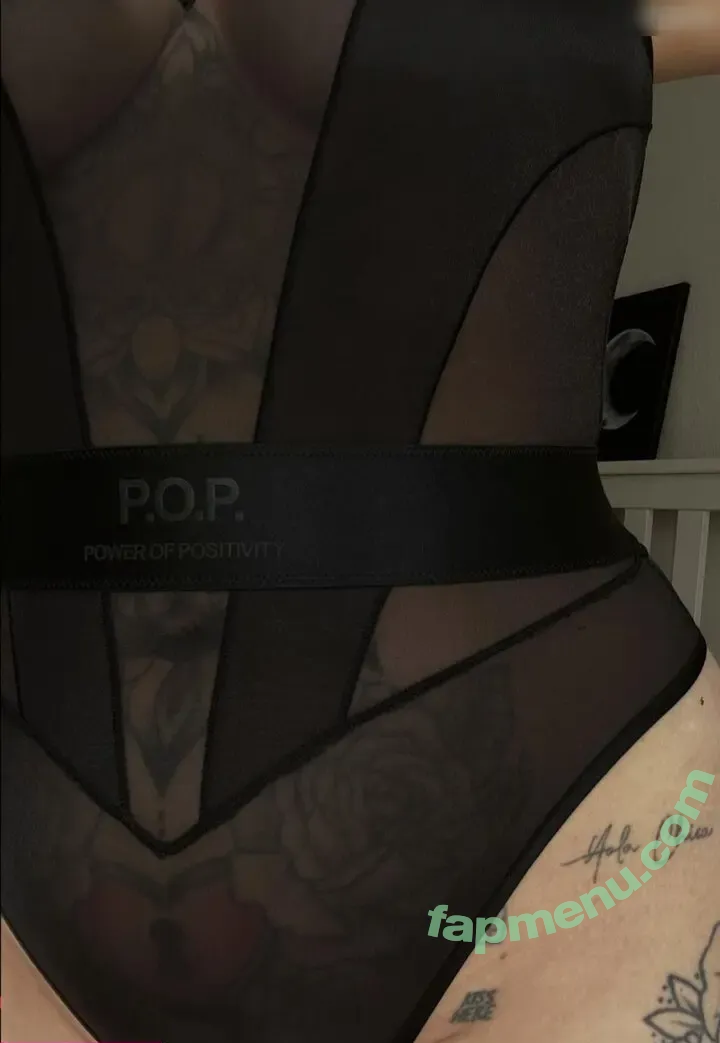 Miezekatz Caro nude photo #0001 (miezekatz______)