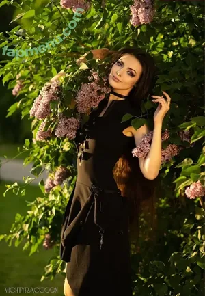 MightyRaccoon / Alice Spiegel nude photo #0404