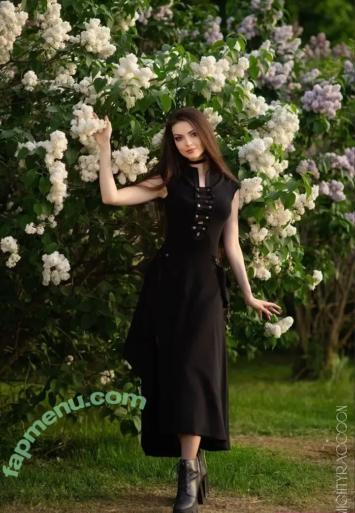 MightyRaccoon nude photo #0405 (Alice Spiegel)