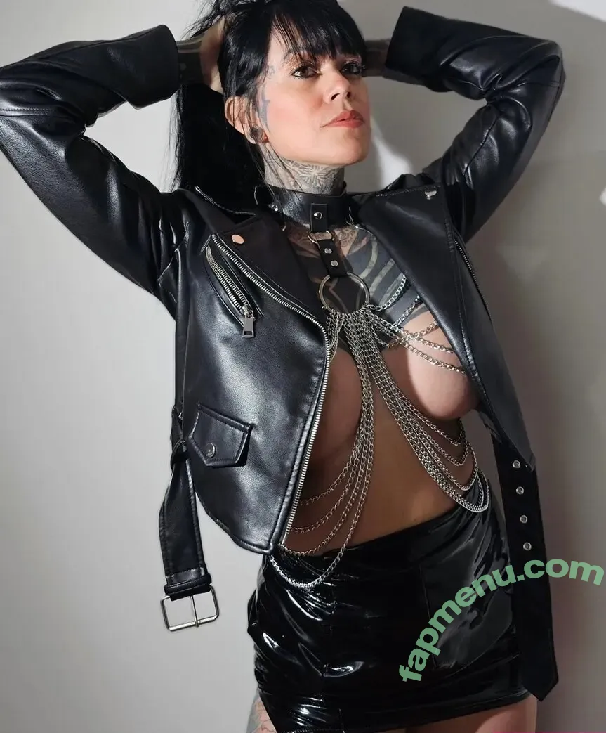 Mihells nude photo #0031 (mii_chelly___ / mixellysg___)
