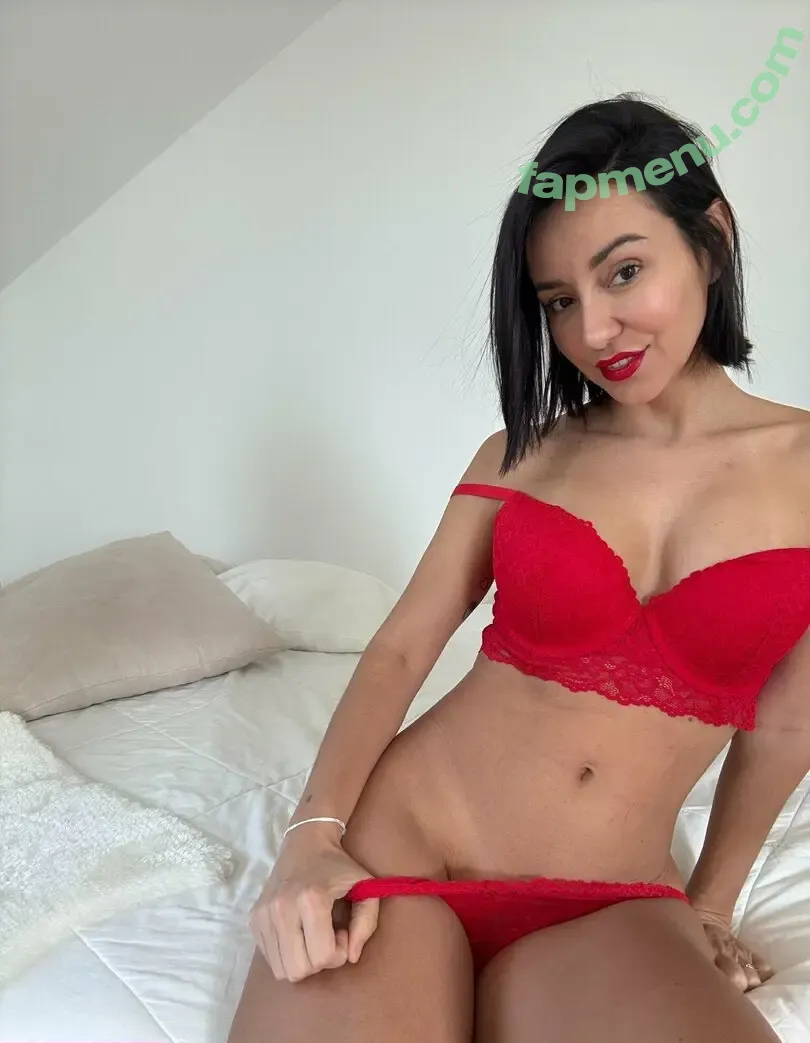 Miiiawallace nude photo #0026 (Mia VIP / Mia theone / mw_free / mw_onceagain / mw_theone / mw_vip)