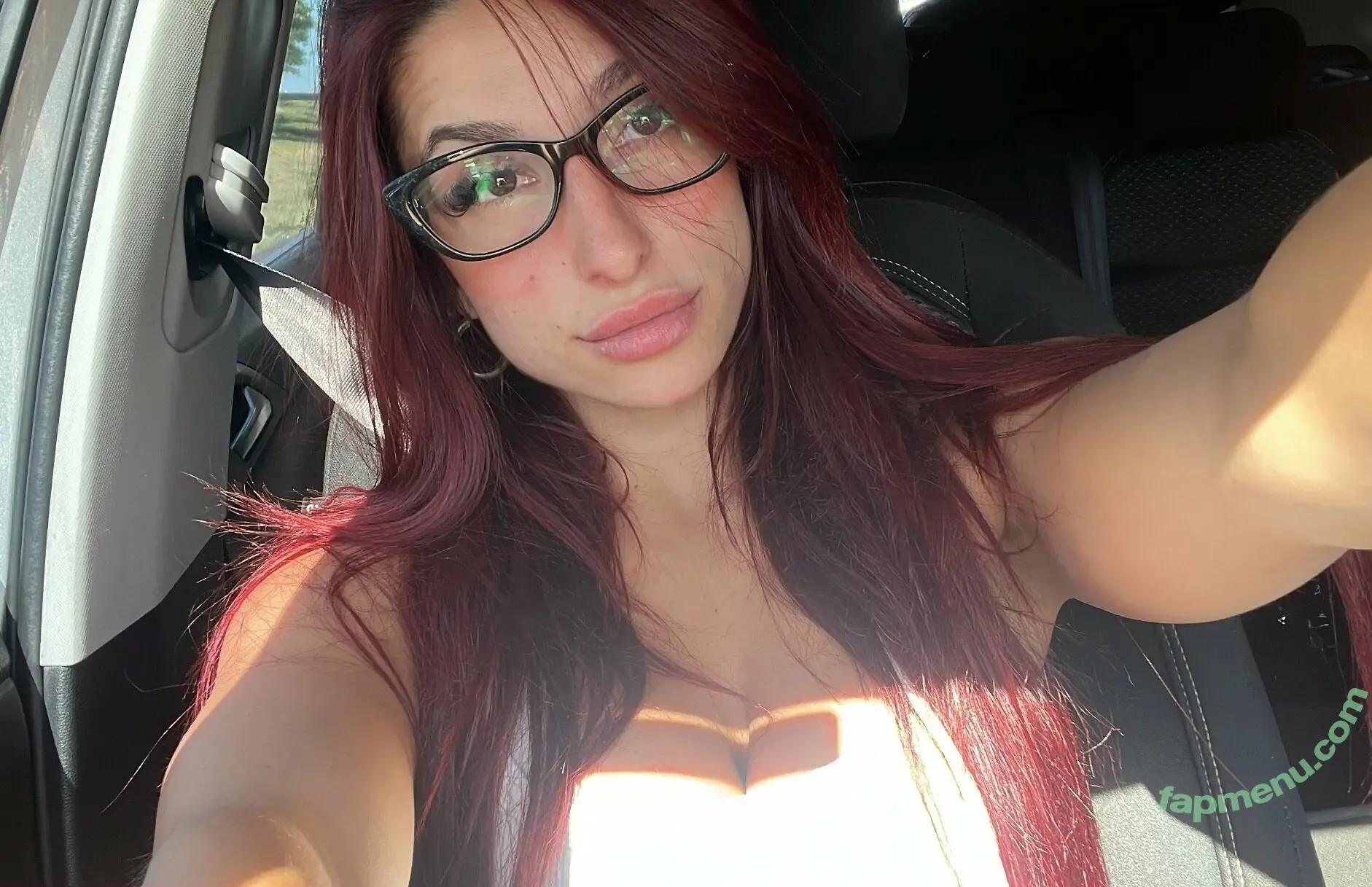 miiki.xx nude photo #0022 (mikiistar_xo)