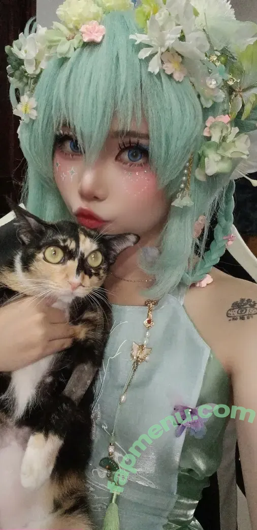 Miinmeow nude photo #0161 (meaowzi / miin.meow)