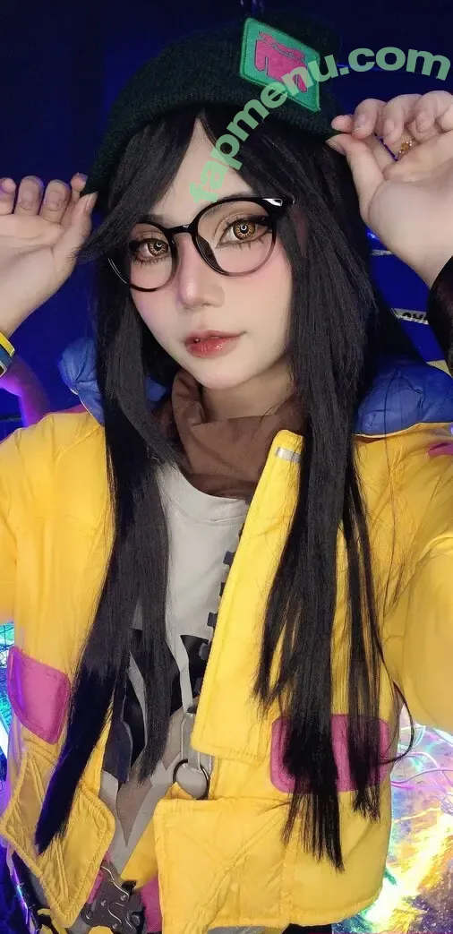 Miinmeow nude photo #0228 (meaowzi / miin.meow)