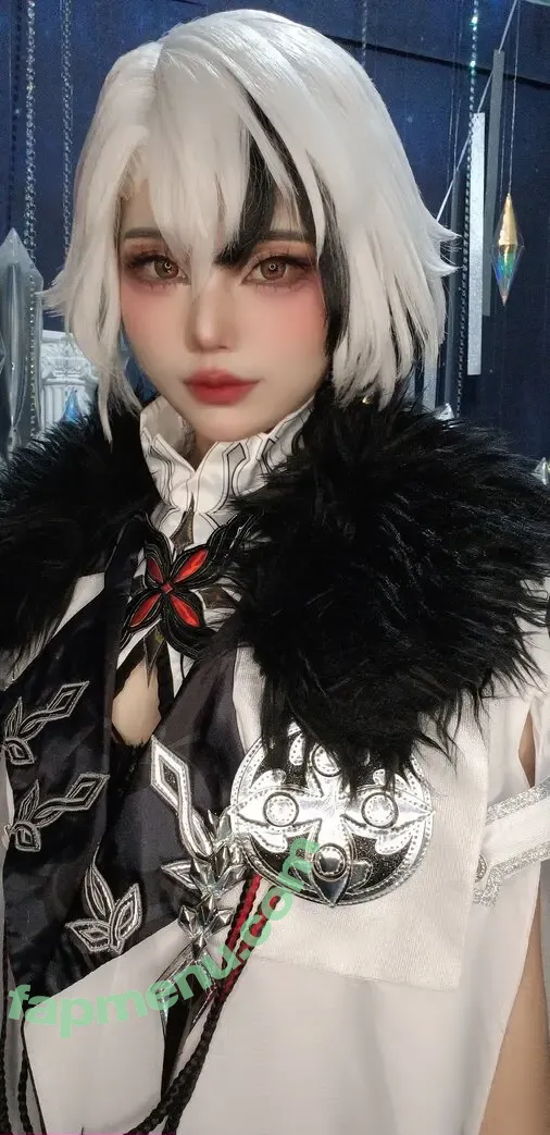 Miinmeow nude photo #0230 (meaowzi / miin.meow)