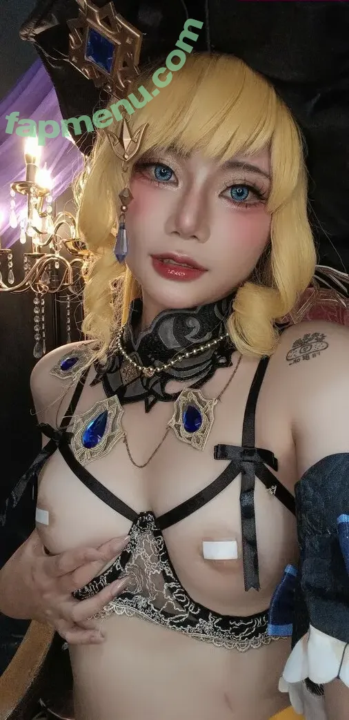 Miinmeow nude photo #0309 (meaowzi / miin.meow)