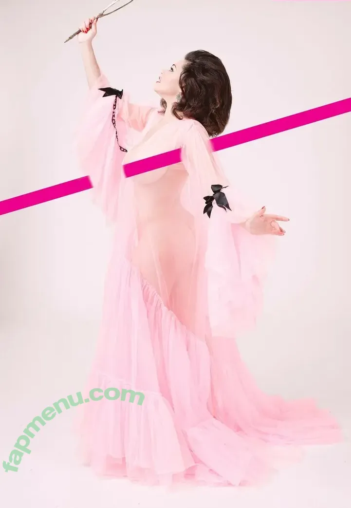 Mika Romantic nude photo #0035 (demon_mika / i_love_mika / mikaromantica / mikaromanticandco)