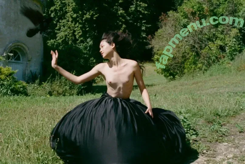 Mika Schneider nude photo #0010 (mikaschndr)