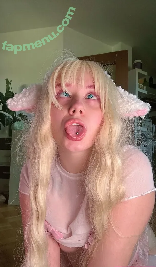 mika_tyan nude photo #0077 (mika_tyan)