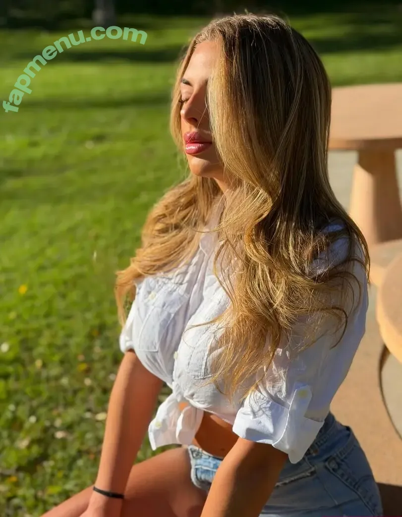 Mikaela Ingolia nude photo #0086 (mikaelaingolia)