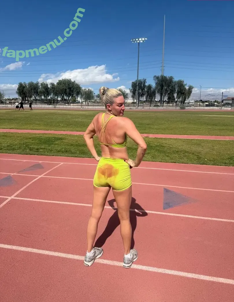 Mikaela Mayer nude photo #0057 (mikaelamayer)