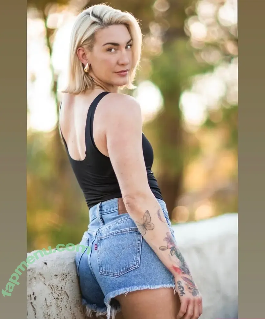 Mikaela Mayer nude photo #0069 (mikaelamayer)