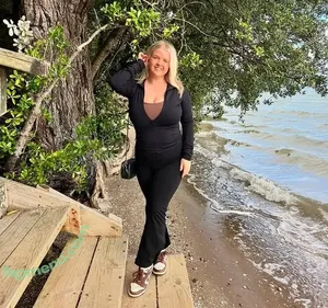 Mikaela / kaela95 / mikaelallong / smolgirlmikaela nude photo #0124