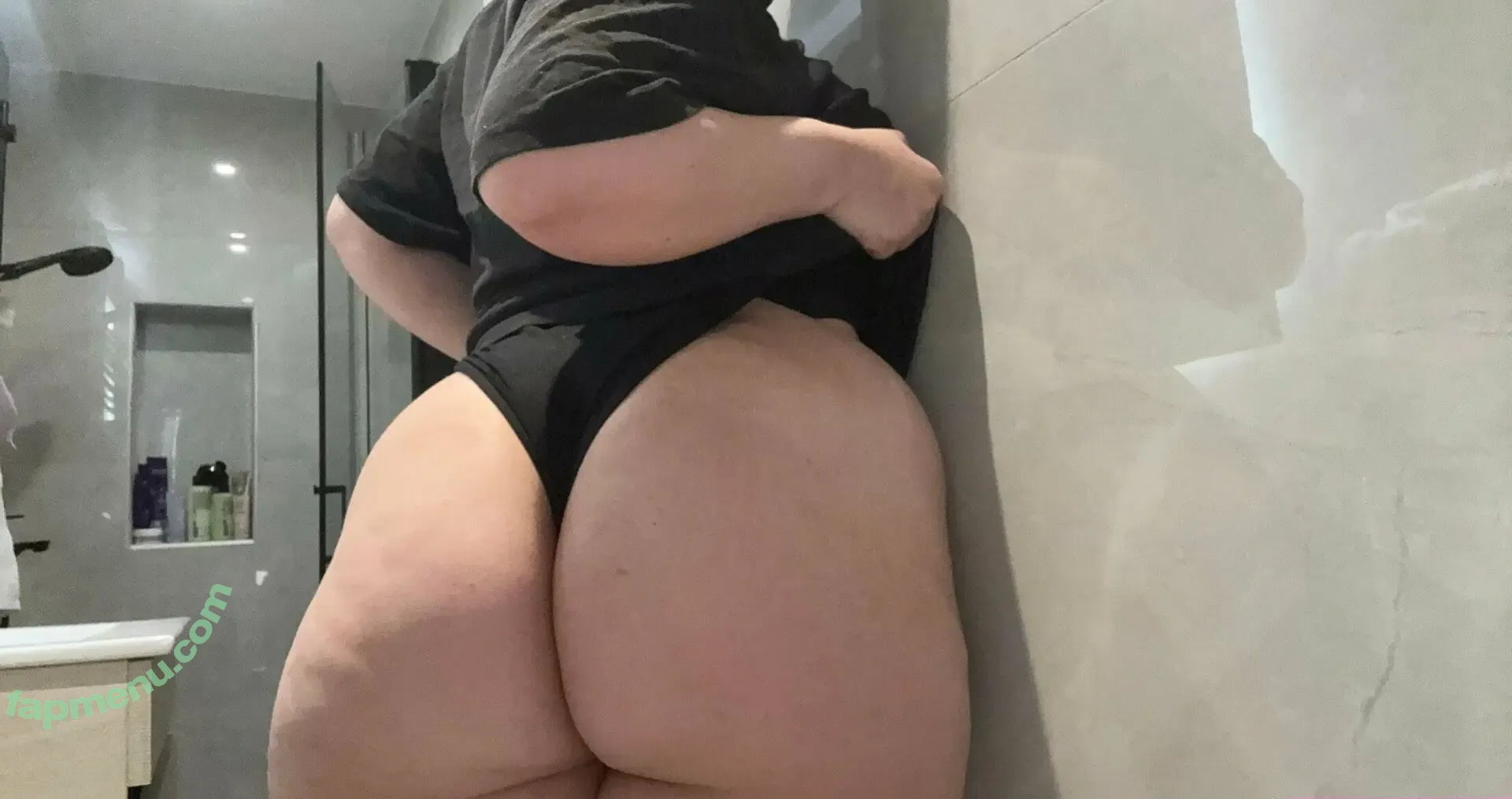 mikaela222 nude photo #0065 (mikaela222)