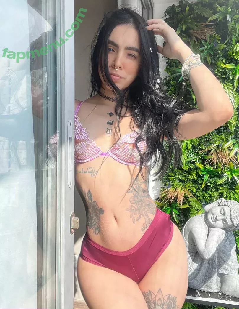 mikaelamvpoficial nude photo #0043 (mikaelamvp)