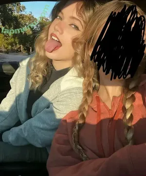 Mikah Lynn / crybabymak / m1k44h / mikahhlynn / mikahlyynn / myekuh nude photo #0019