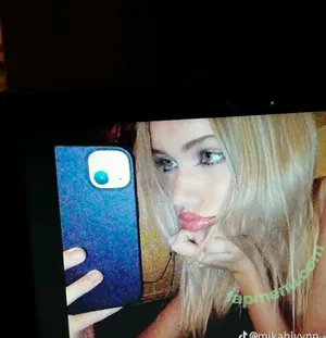 Mikahhlynn / Mikah / Myekuh / mikahlyynn nude photo #0322