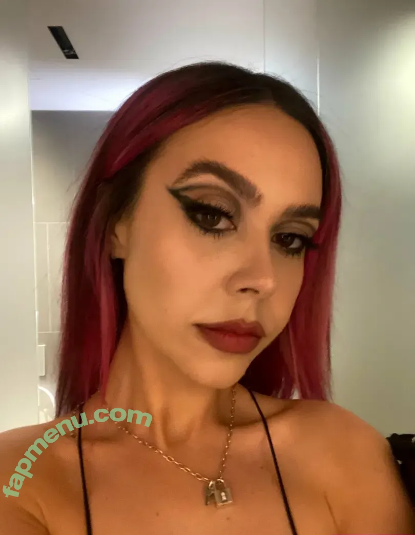Mikaila Delgado nude photo #0057 (diandradelgado / mikailadelgado)