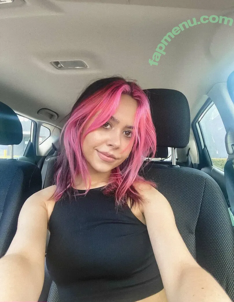 Mikaila Delgado nude photo #0064 (diandradelgado / mikailadelgado)