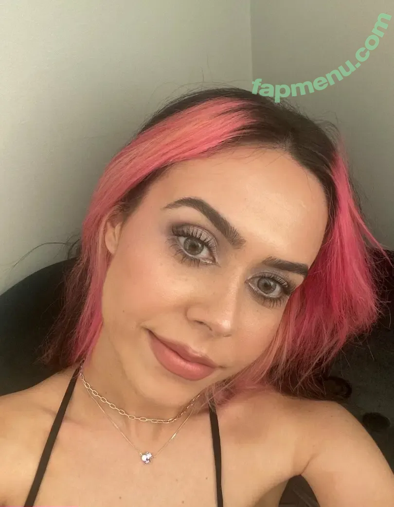 Mikaila Delgado nude photo #0065 (diandradelgado / mikailadelgado)