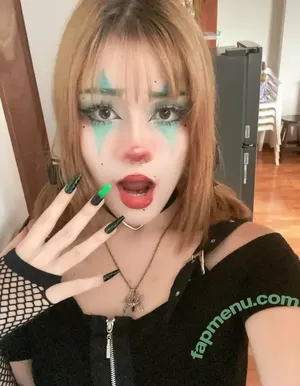 mikansneeowo / mikansnee nude photo #0007