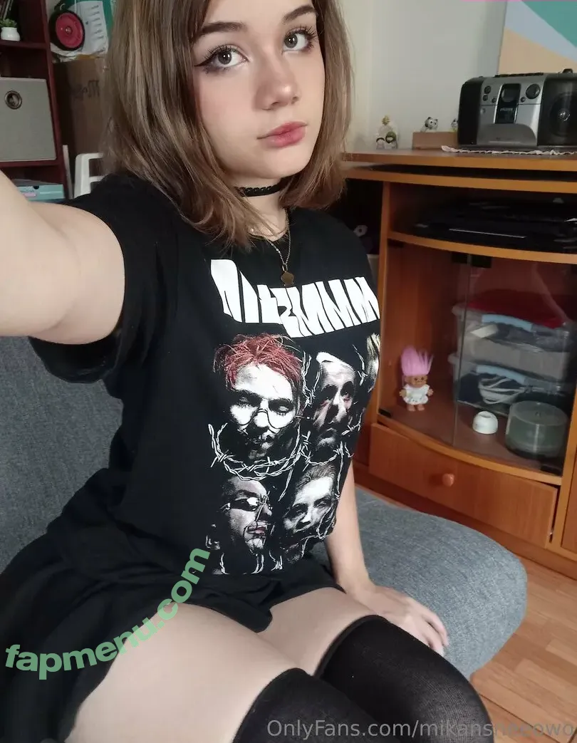 mikansneeowo nude photo #0023 (mikansnee)