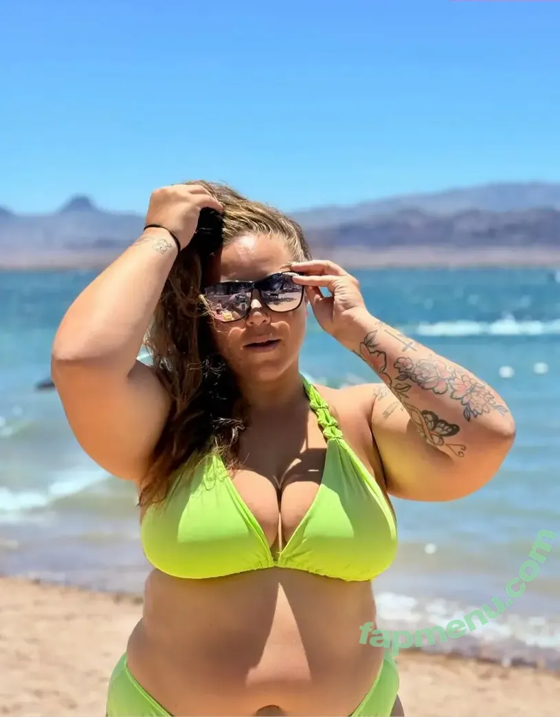 Mikayla Shea nude photo #0003 (yobo_mikayla)