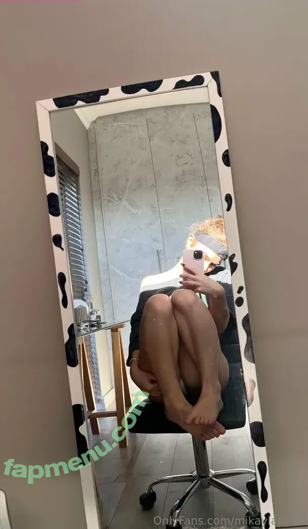 mikaylafreee nude photo #0036 (mickeyfreee)