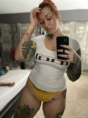 Mikaylax / mikaylaxdavis / mikaylaxfree nude photo #0123