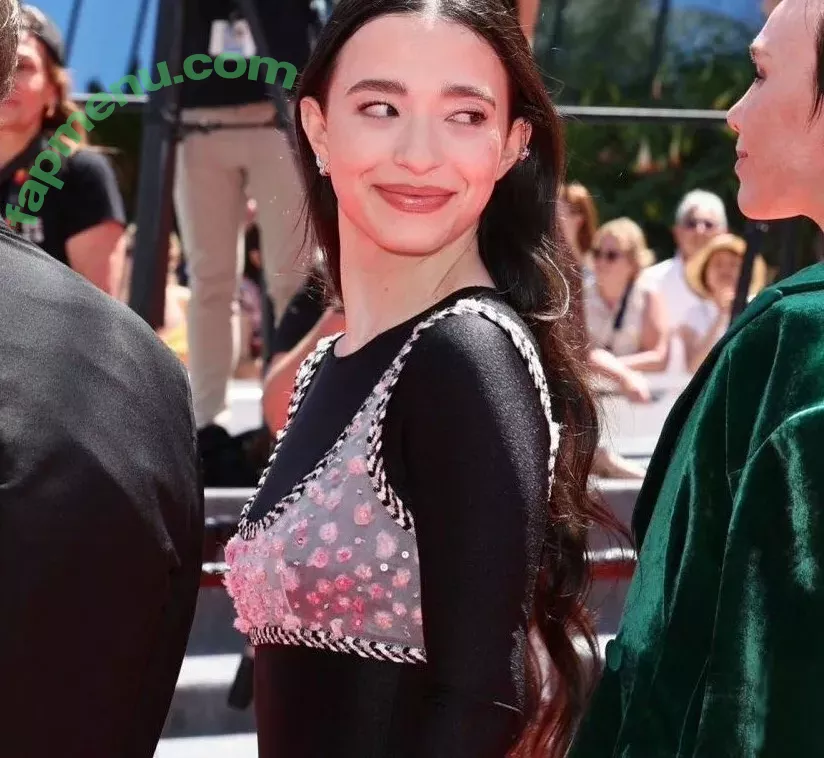 Mikey Madison nude photo #0023 (mikeymadisonsfeed)