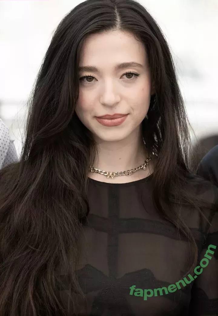 Mikey Madison nude photo #0037 (mikeymadisonsfeed)