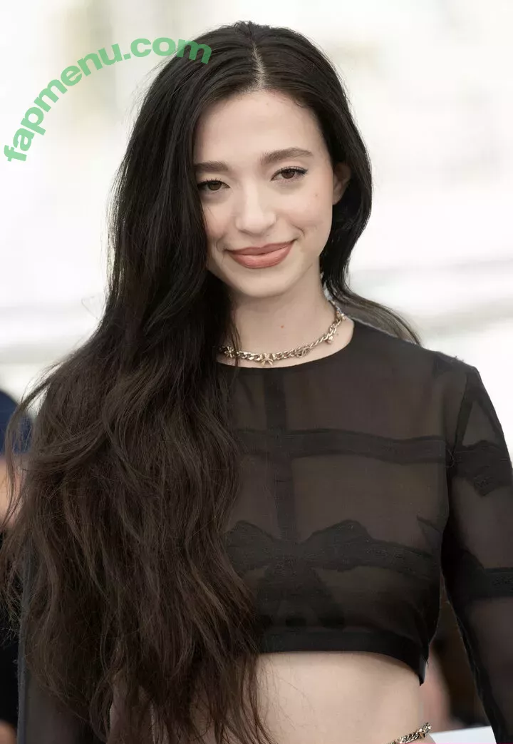 Mikey Madison nude photo #0039 (mikeymadisonsfeed)