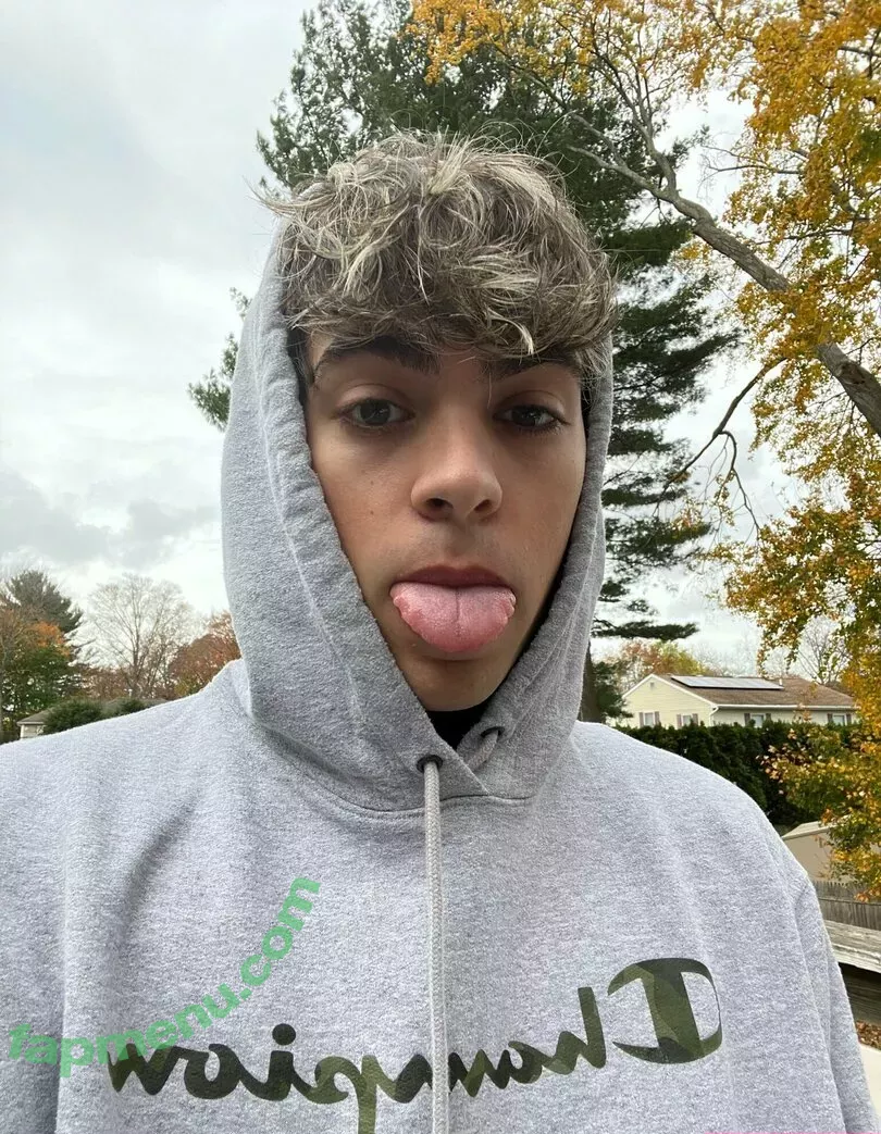 mikeybarone nude photo #0007 (mikeybarone)