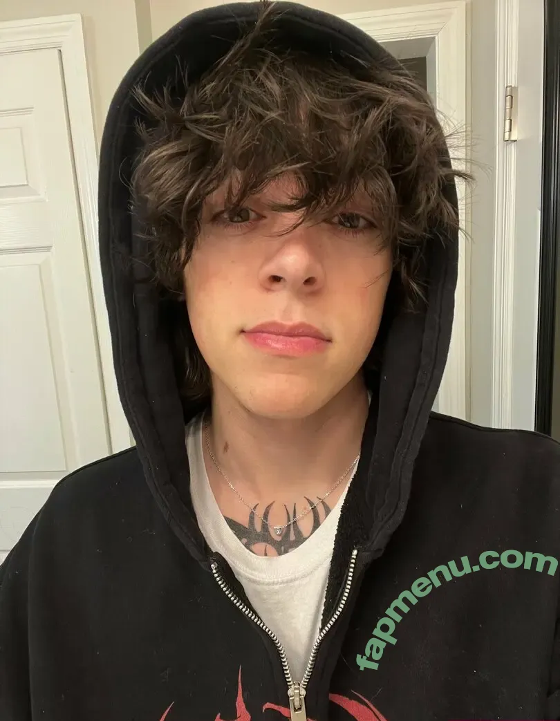 mikeybarone nude photo #0030 (mikeybarone)