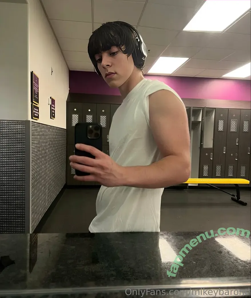 mikeybarone nude photo #0040 (mikeybarone)