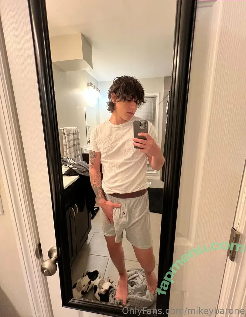 mikeybarone nude photo #0044 (mikeybarone)