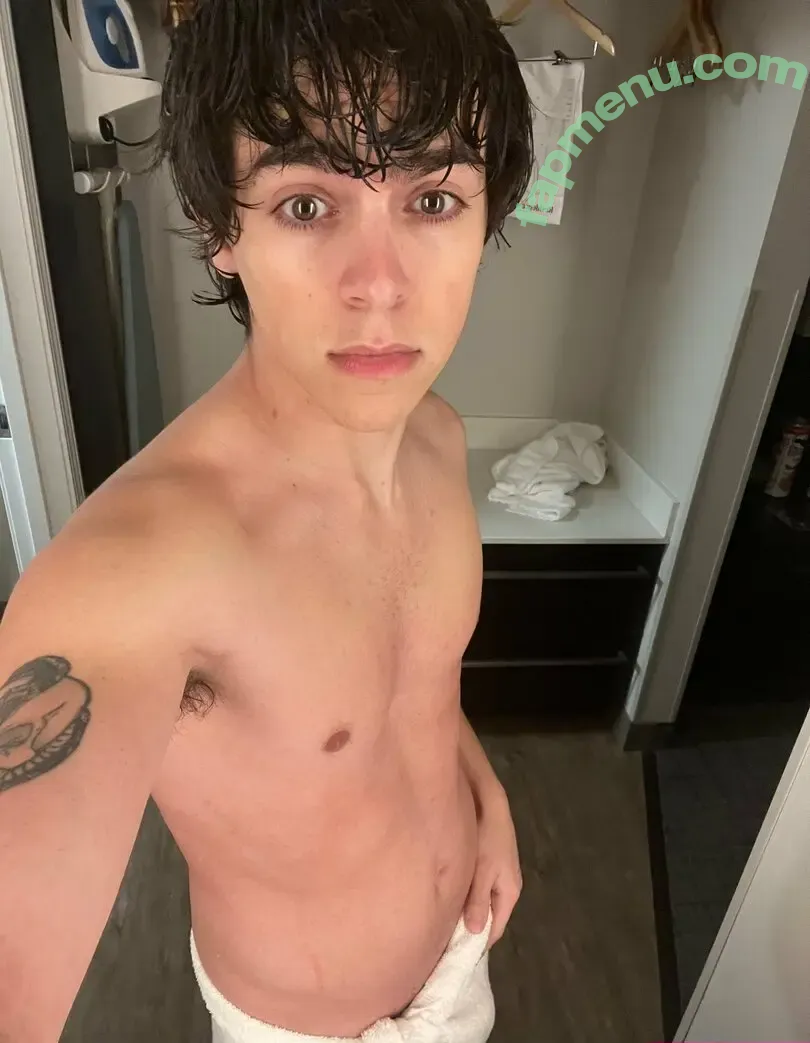 mikeybarone nude photo #0053 (mikeybarone)