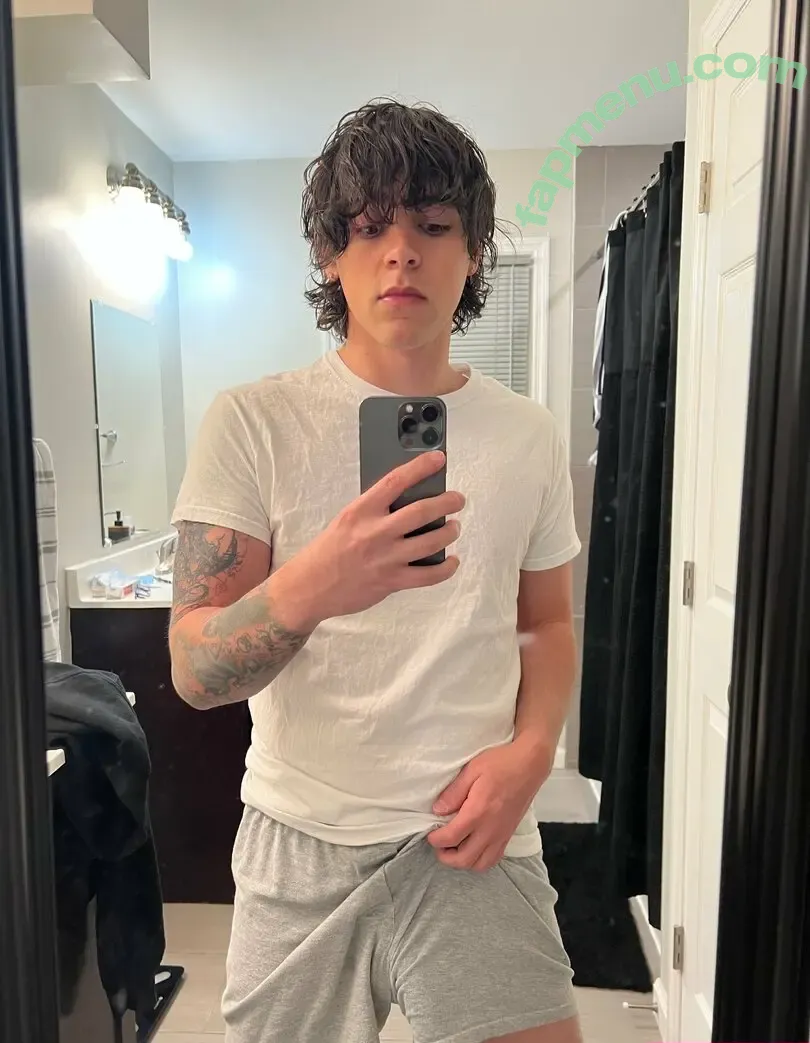 mikeybarone nude photo #0054 (mikeybarone)