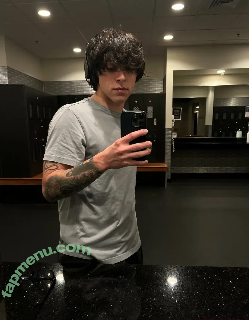 mikeybarone nude photo #0074 (mikeybarone)