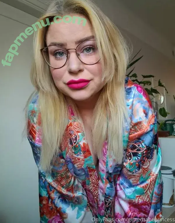 Mikeyla Marina nude photo #0001 (mikaelamarina / mikaelavmarina)