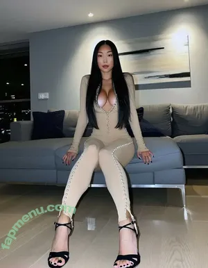 Miki Izumi / mikiizumixo nude photo #0011