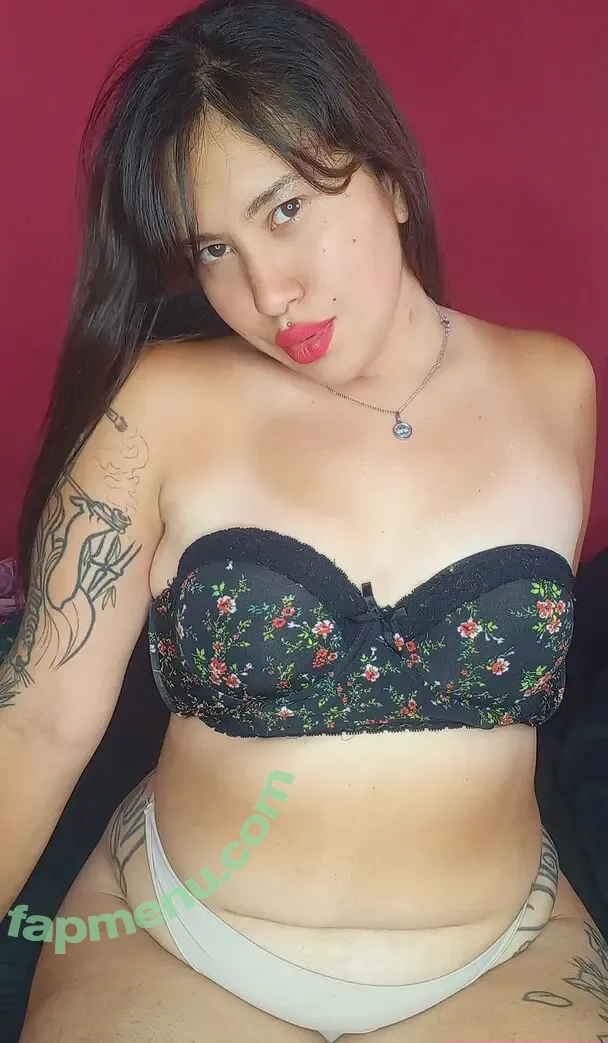 mikicurvymom nude photo #0027 (mikulmom)