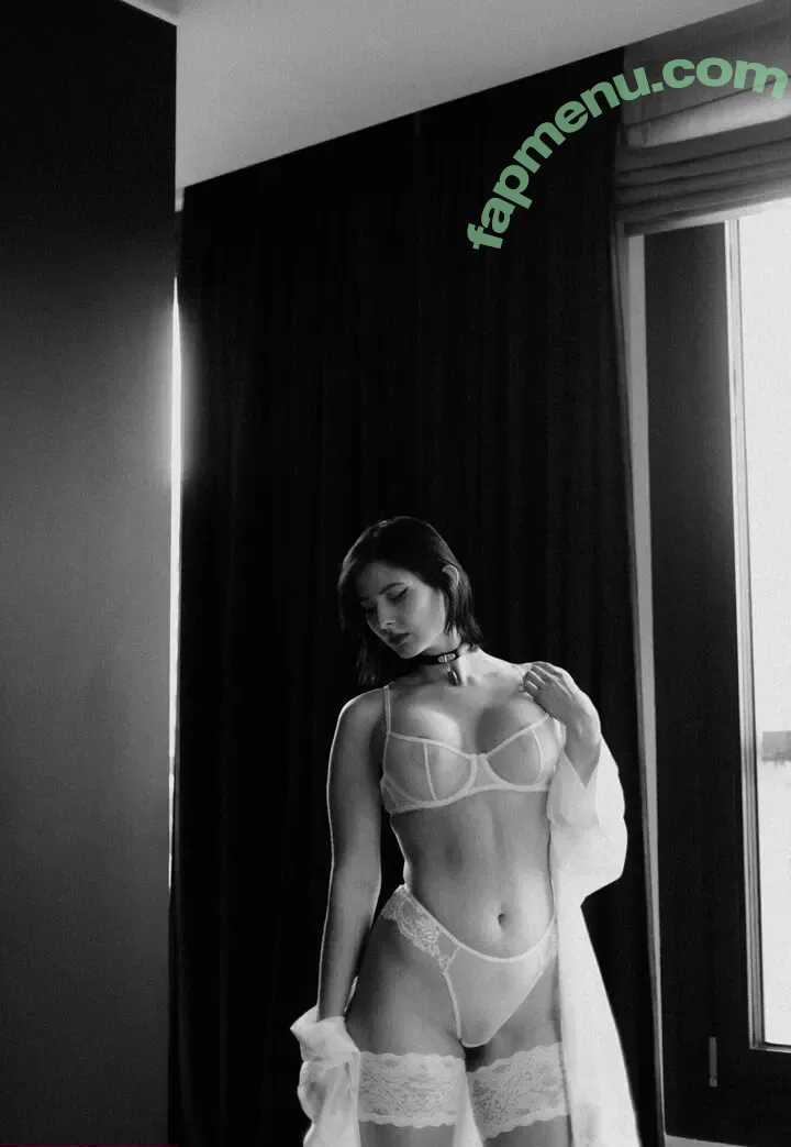 Miko Miau nude photo #0266 (miau.miko / miko_miau)