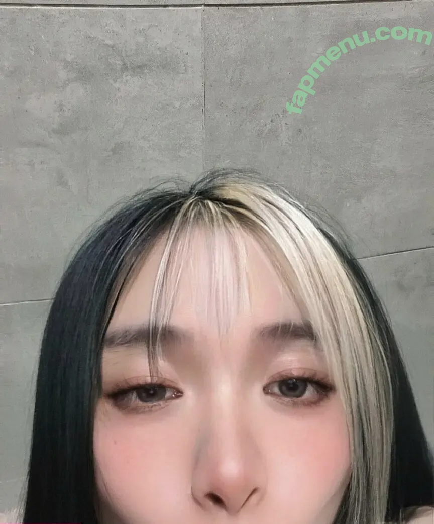 mikoqiqi_ nude photo #0012 (mikoqqii / miqibabyvip)