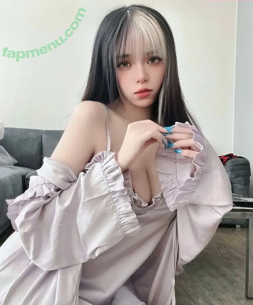 mikoqiqi_ nude photo #0044 (mikoqqii / miqibabyvip)