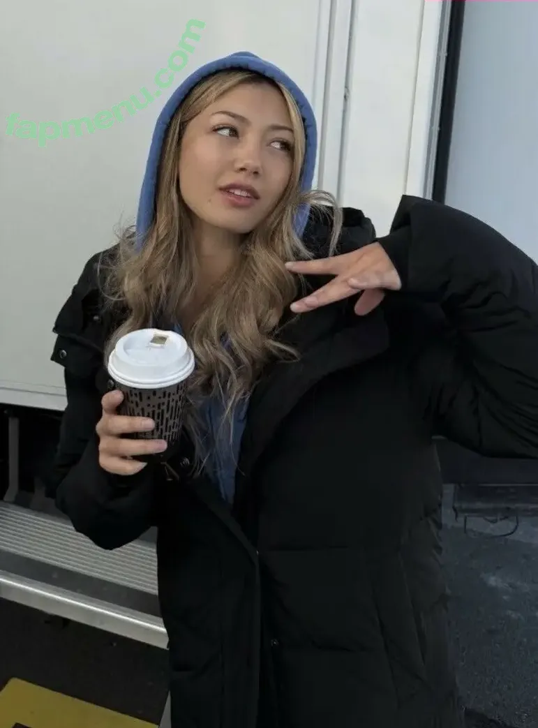 Miku Martineau nude photo #0091 (miku.martineau)