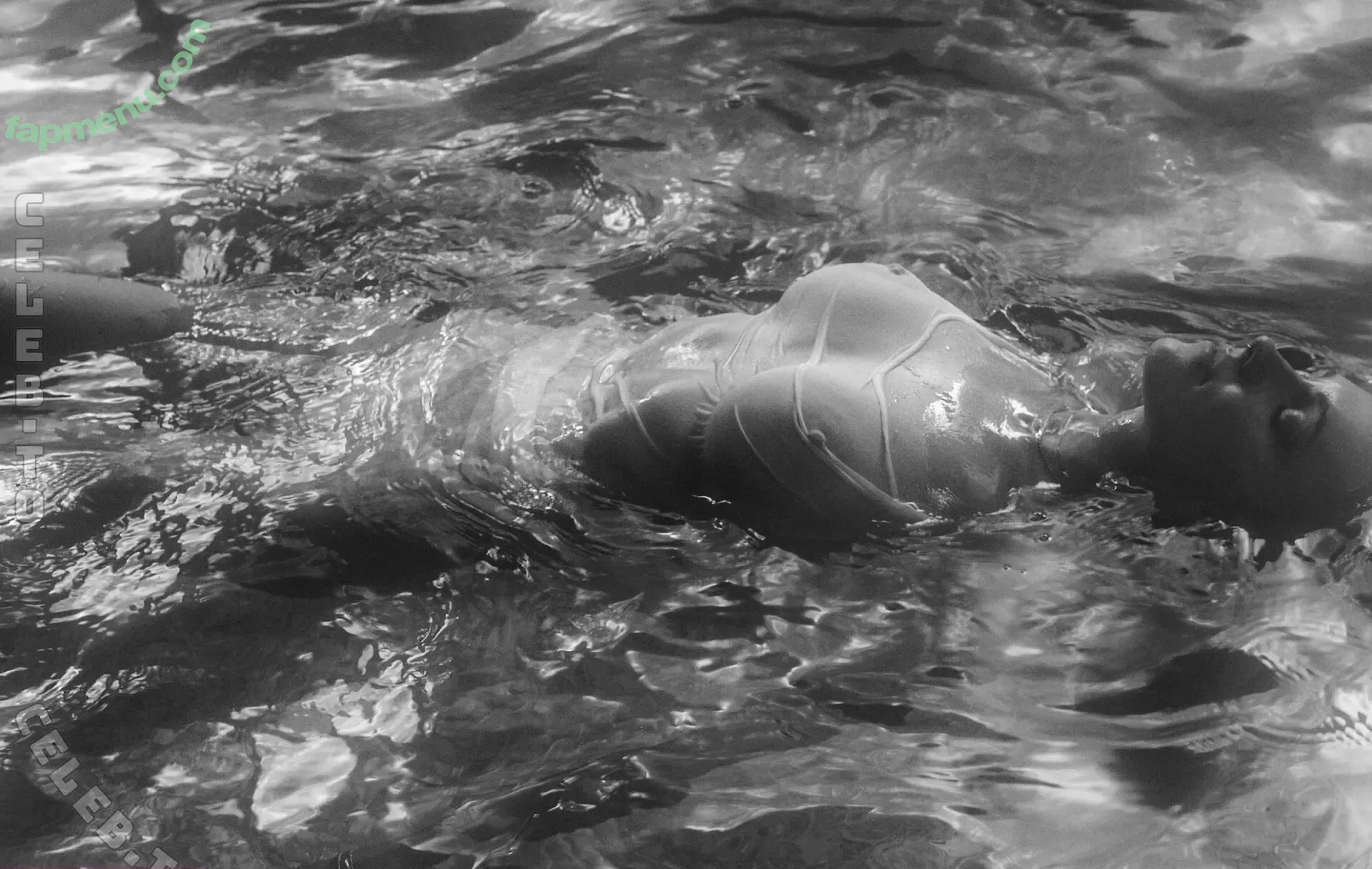 Mila Klein nude photo #0050 (milakleinx)