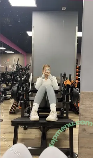 Mila_kmp / mila.kmp nude photo #0039