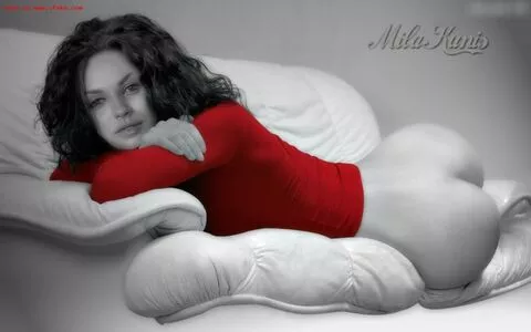 Mila Kunis / MilaKunisv / kunismilaonline / milakunis nude photo #0517